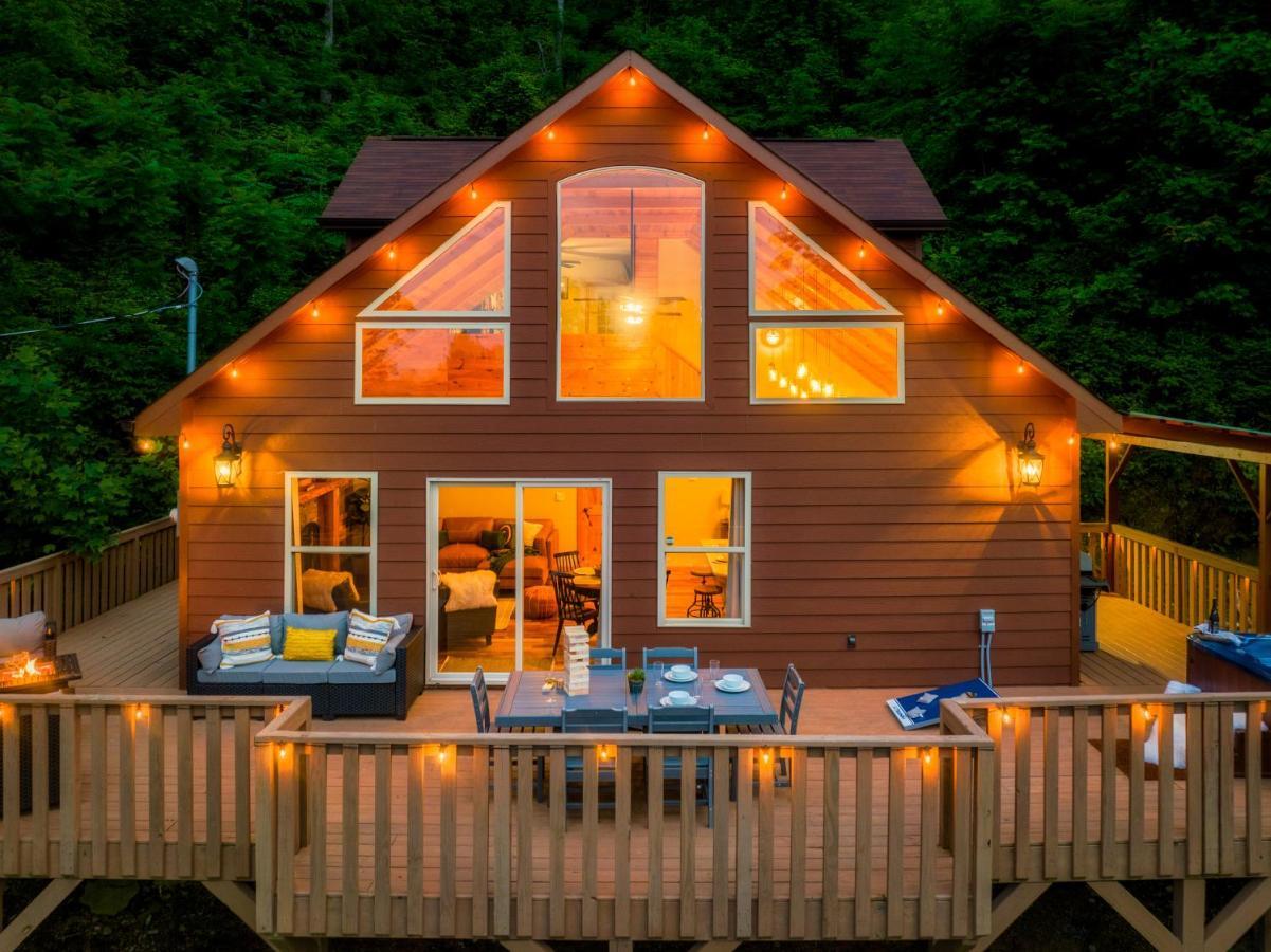 Mountainside - New Luxury Cabin-Fire Table-Hot Tub-3 Pools-Ps5-Bears Gatlinburg Dış mekan fotoğraf