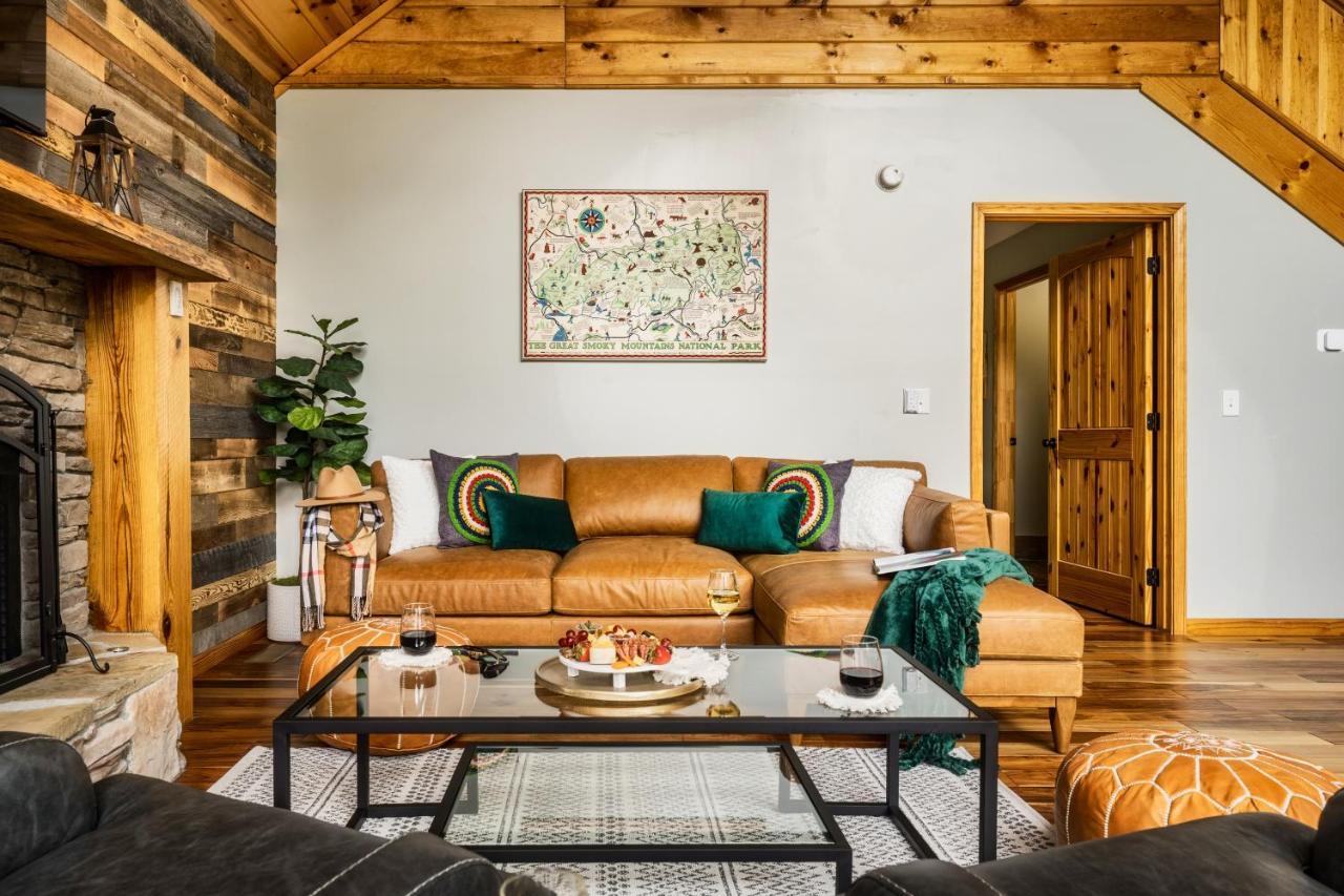 Mountainside - New Luxury Cabin-Fire Table-Hot Tub-3 Pools-Ps5-Bears Gatlinburg Dış mekan fotoğraf