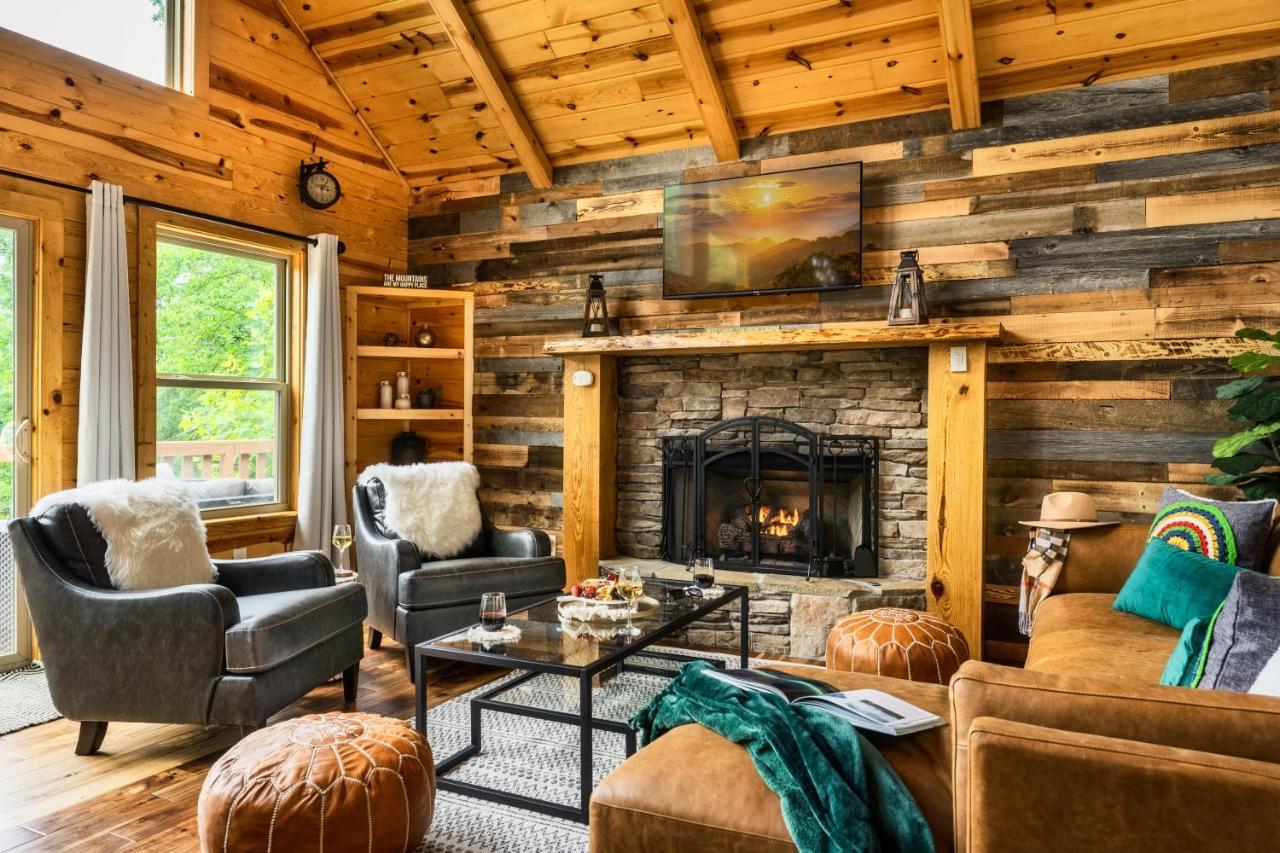 Mountainside - New Luxury Cabin-Fire Table-Hot Tub-3 Pools-Ps5-Bears Gatlinburg Dış mekan fotoğraf