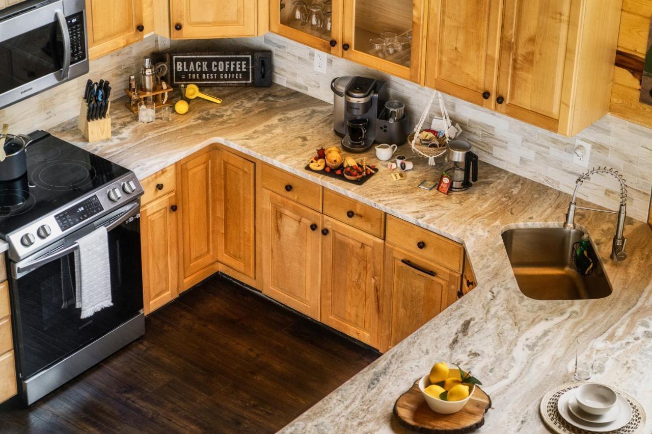 Mountainside - New Luxury Cabin-Fire Table-Hot Tub-3 Pools-Ps5-Bears Gatlinburg Dış mekan fotoğraf