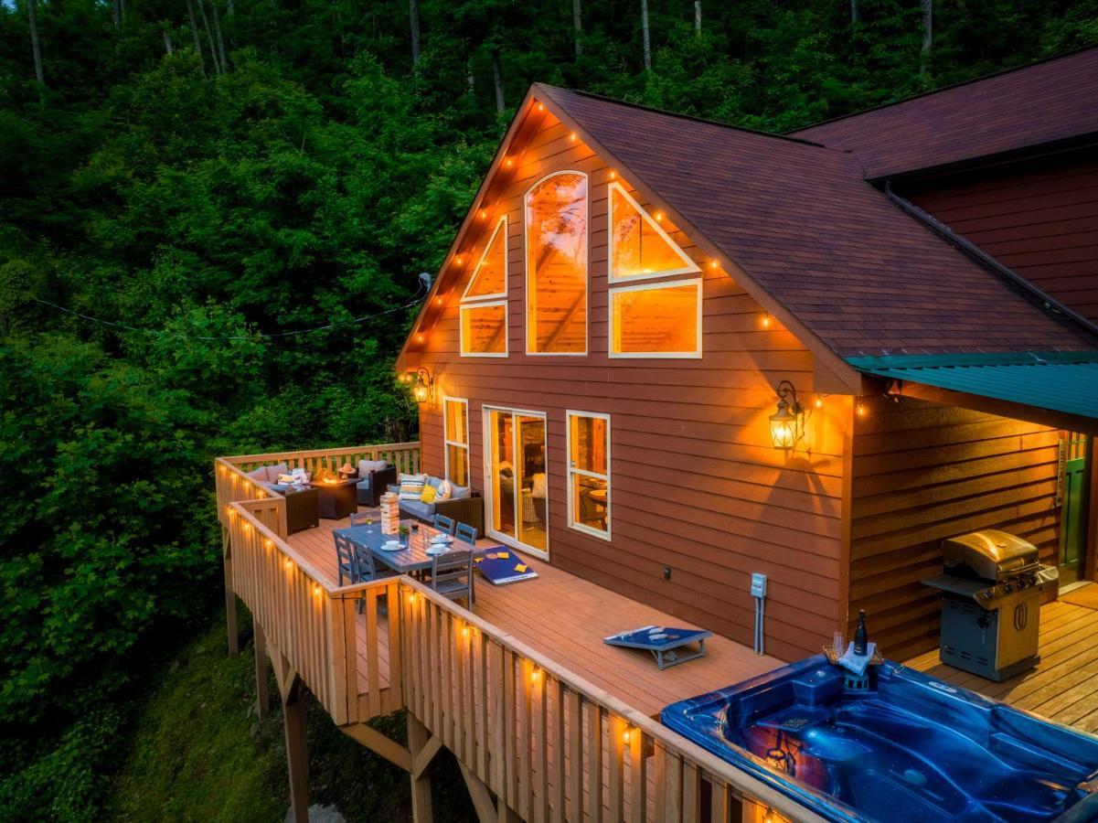 Mountainside - New Luxury Cabin-Fire Table-Hot Tub-3 Pools-Ps5-Bears Gatlinburg Dış mekan fotoğraf