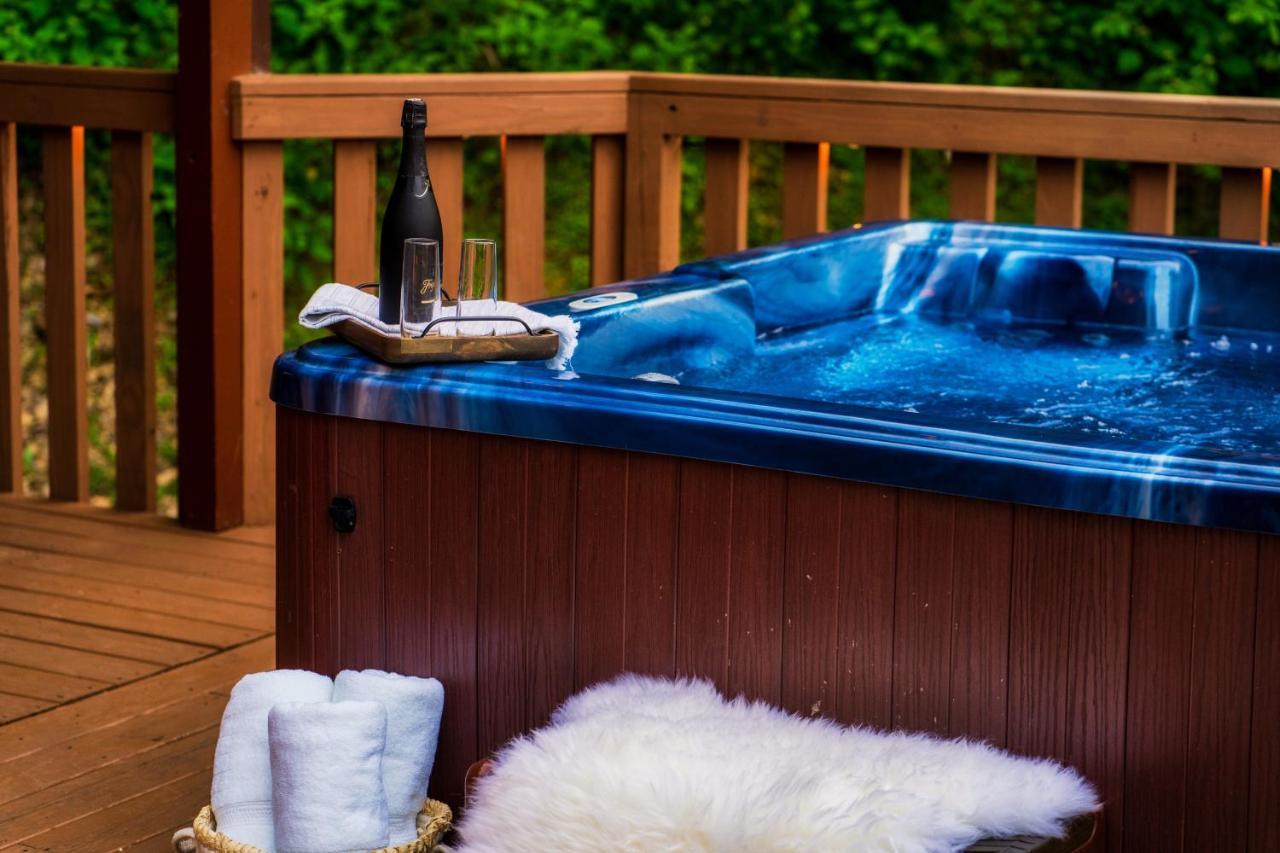 Mountainside - New Luxury Cabin-Fire Table-Hot Tub-3 Pools-Ps5-Bears Gatlinburg Dış mekan fotoğraf