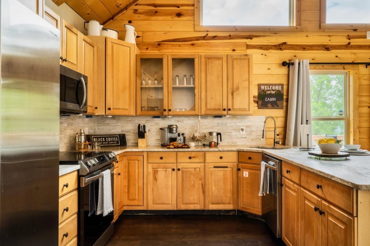 Mountainside - New Luxury Cabin-Fire Table-Hot Tub-3 Pools-Ps5-Bears Gatlinburg Dış mekan fotoğraf